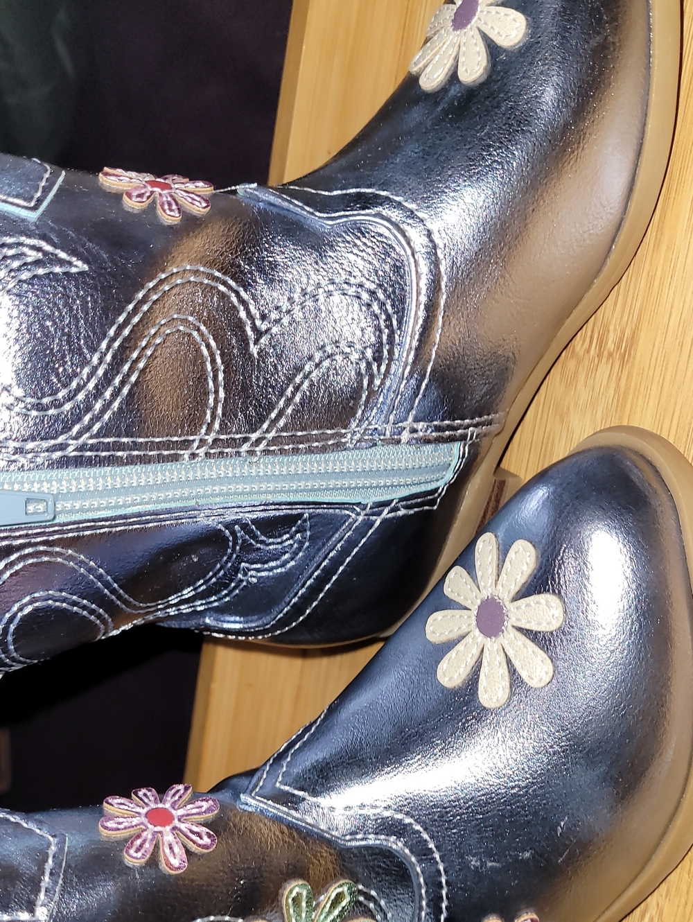 Daisy Boots For GIRLS - Picture 3 of 6